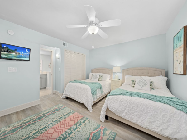 Sanibel Vacation Condo Sleeps Six Guests.